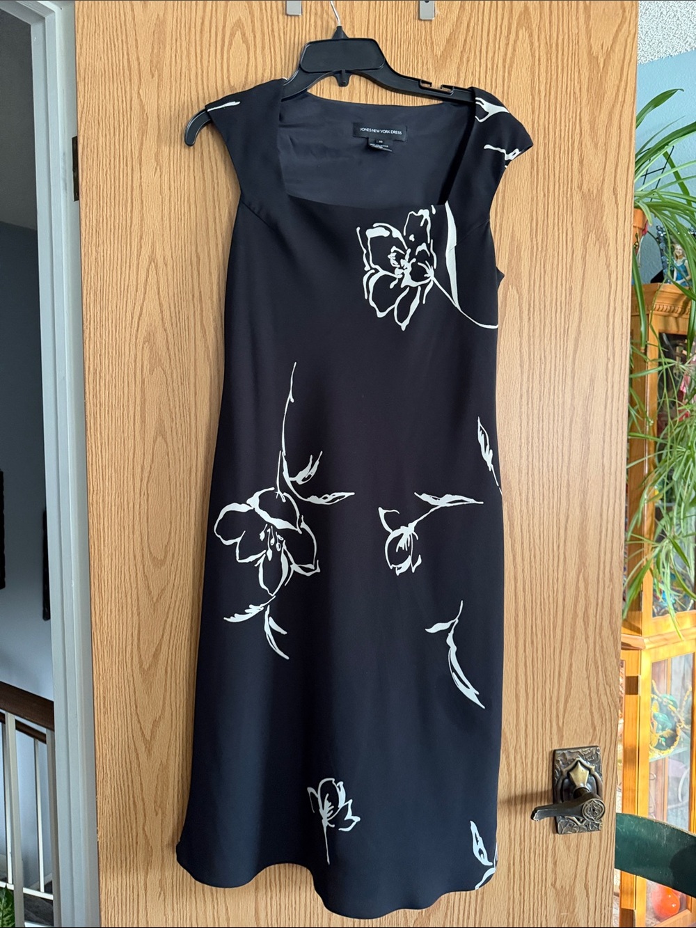 Jones New York Black Floral-Print Midi Dress